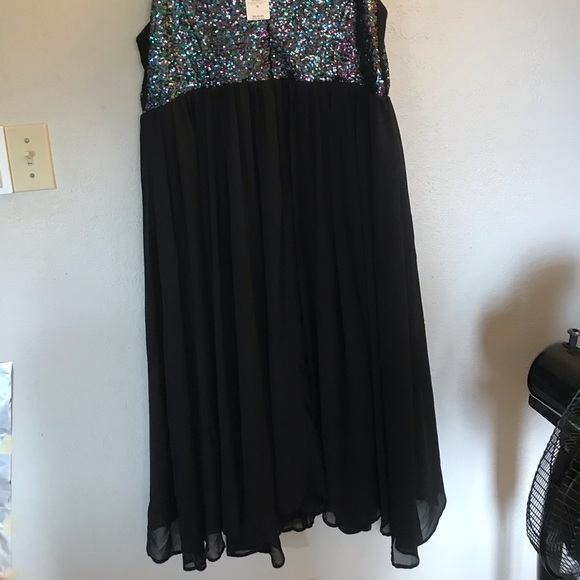 Sequin and Chiffon Party Dress - Picture 2 of 2